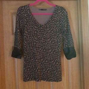 Cute leopard print top